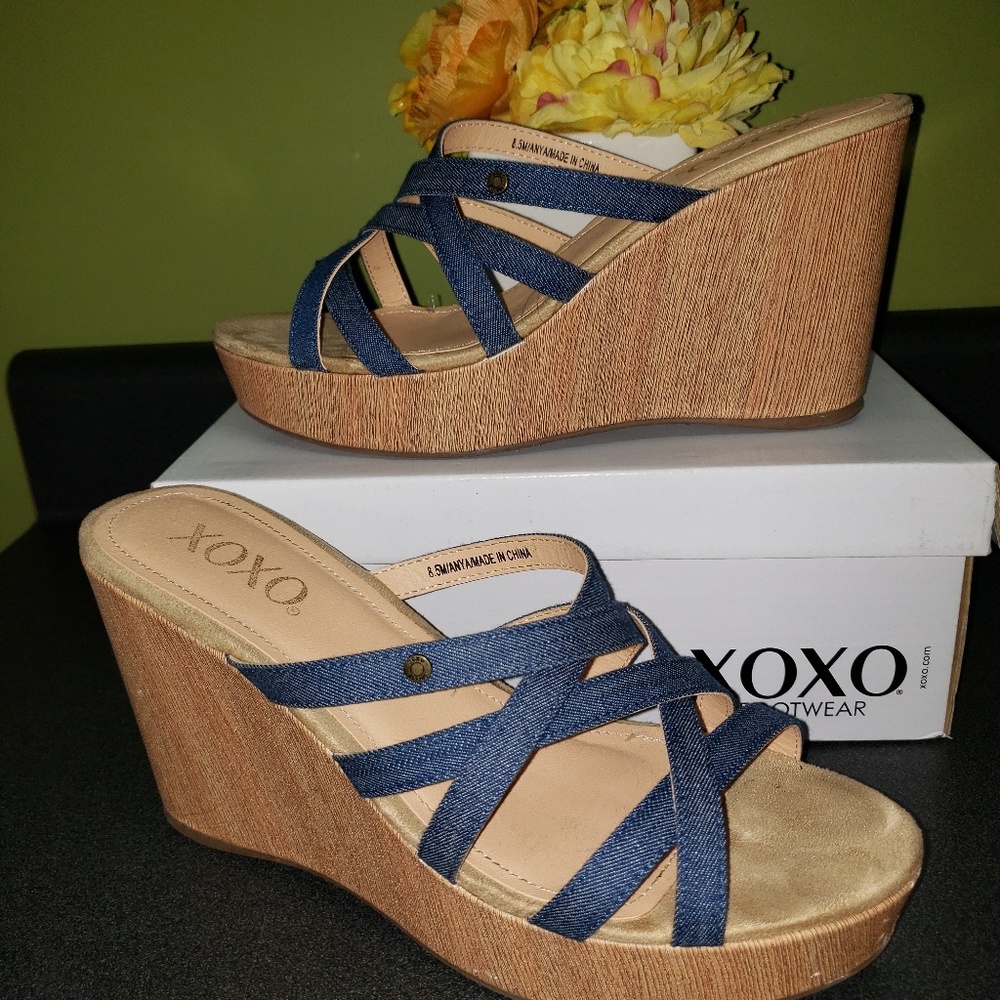 XOXO wedge heels 8.5 med